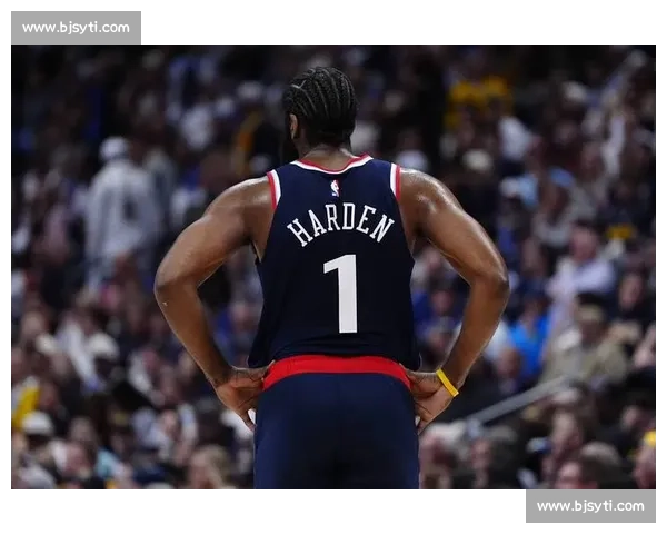 贝弗利力证哈登防守价值：被低估的手活与时机艺术