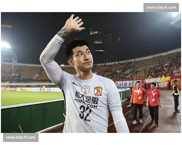 致命失误送登顶良机！蓉城争冠战翻船，刘殿座绝望，媒体人怒喷